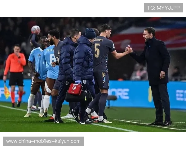 皇家马德里高速推进持续牵动多线退守